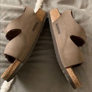 Youth Birkenstock’s